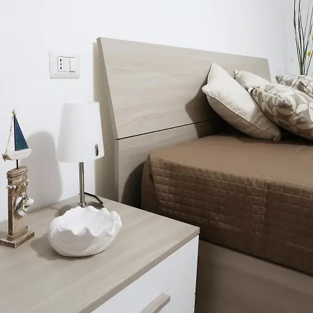 La Baia Mare Дом отдыха Торре-Лапилло