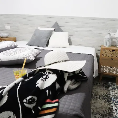 La Baia Mare Дом отдыха Торре-Лапилло